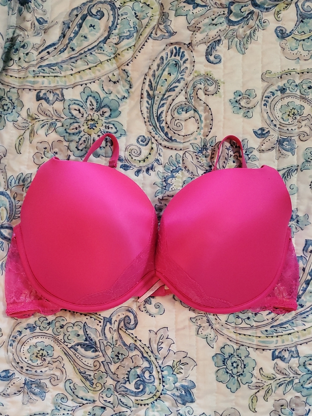 La SENZA Vibrant Hot Pink Lace Push-Up Bra